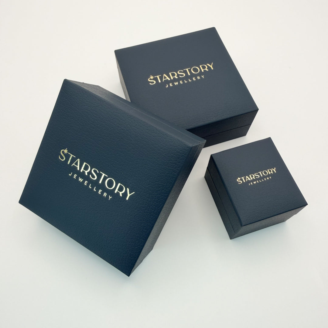 Starstory large pendant and smaller earring boxes